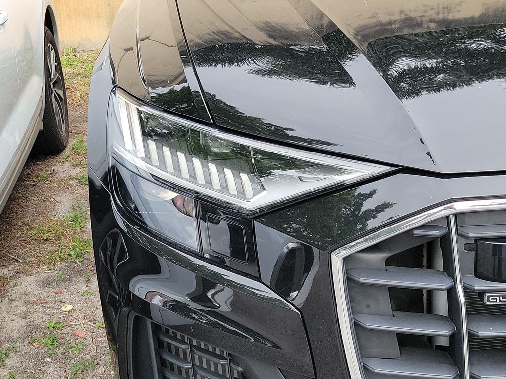 Thumbnail: 2023 Audi Q8 - 27