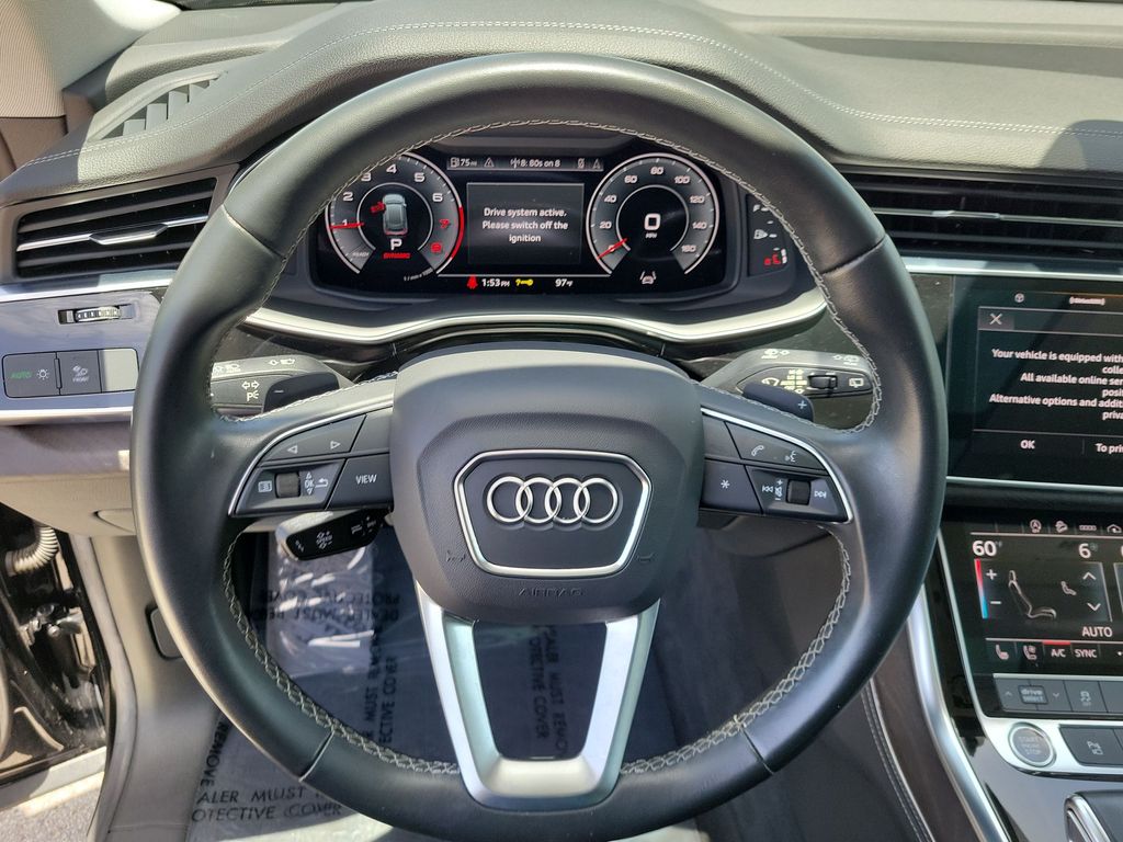 Thumbnail: 2023 Audi Q8 - 14