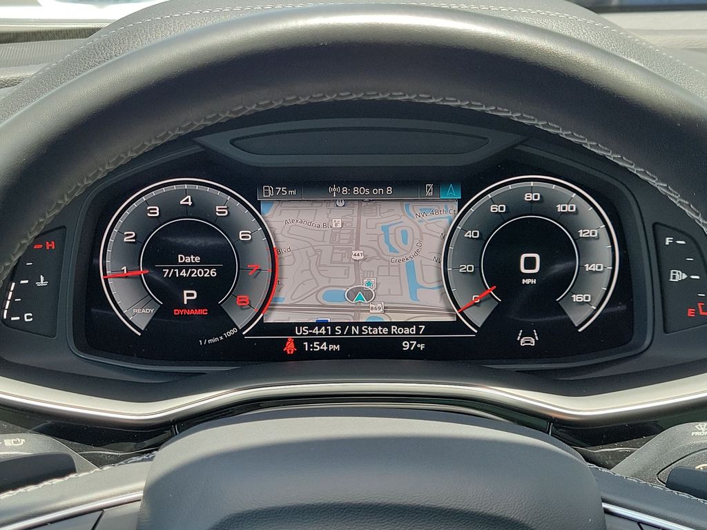Thumbnail: 2023 Audi Q8 - 17