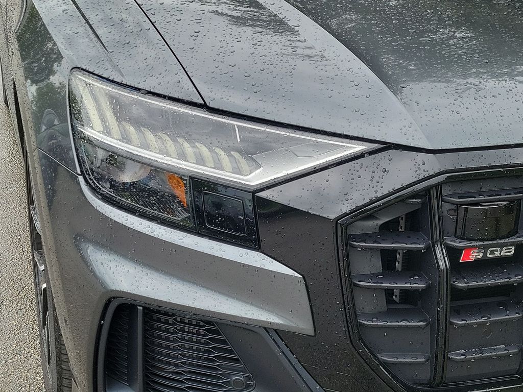 Thumbnail: 2022 Audi SQ8 - 23