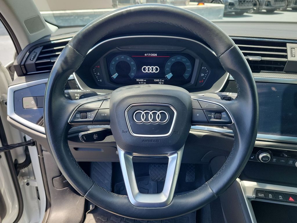 Thumbnail: 2022 Audi Q3 - 13