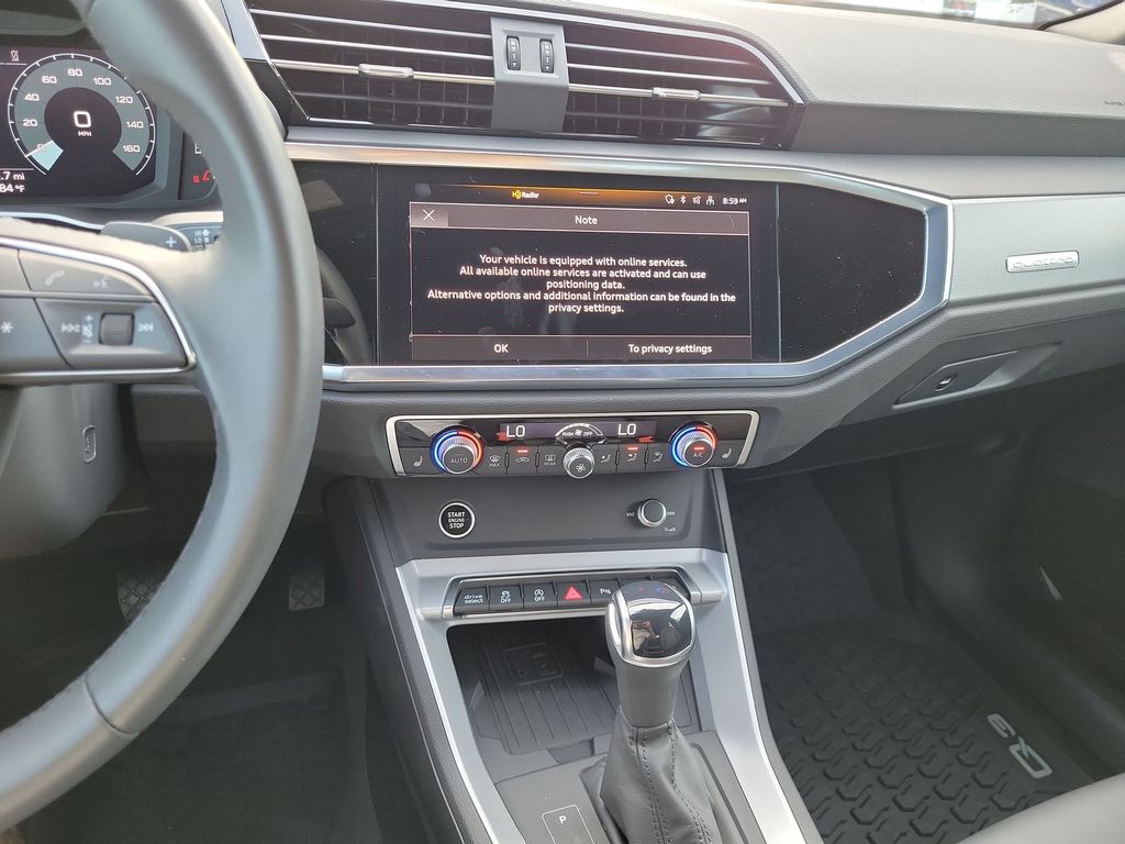 Thumbnail: 2025 Audi Q3 - 15