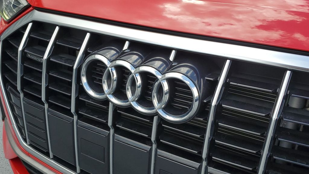 Thumbnail: 2023 Audi Q3 - 7