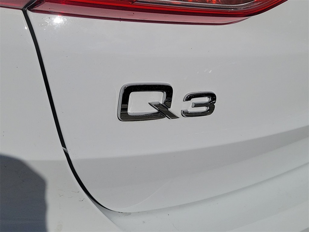 Thumbnail: 2025 Audi Q3 - 7