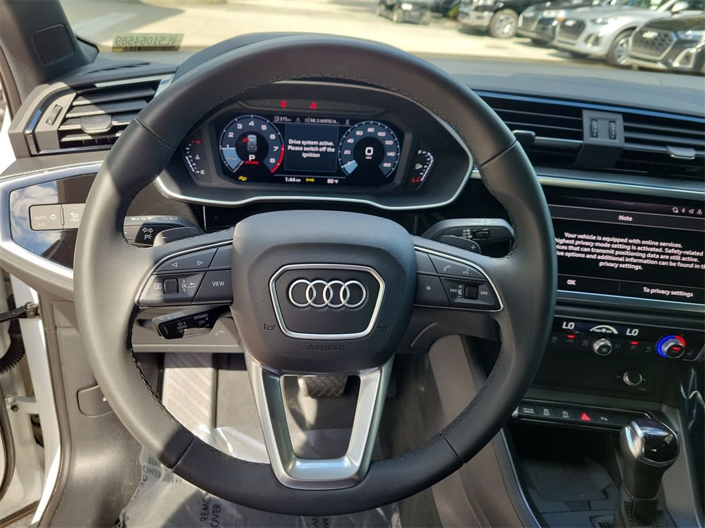 Thumbnail: 2025 Audi Q3 - 14