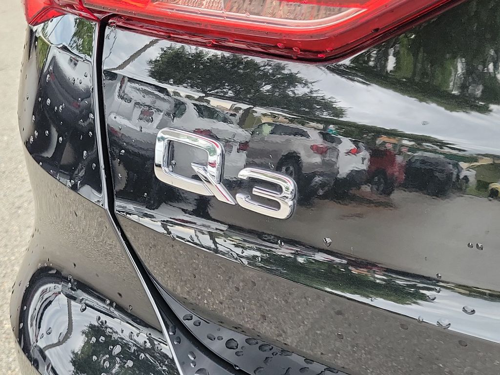Thumbnail: 2025 Audi Q3 - 7