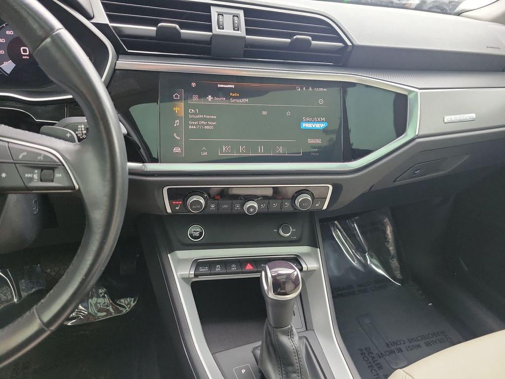 Thumbnail: 2023 Audi Q3 - 15