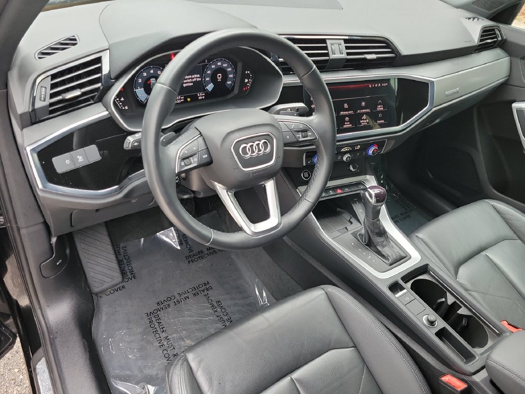 Thumbnail: 2024 Audi Q3 - 2