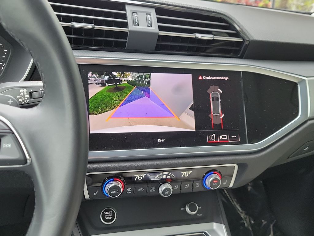 Thumbnail: 2023 Audi Q3 - 15