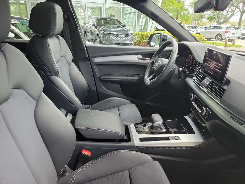 Thumbnail: 2024 Audi Q5 - 12