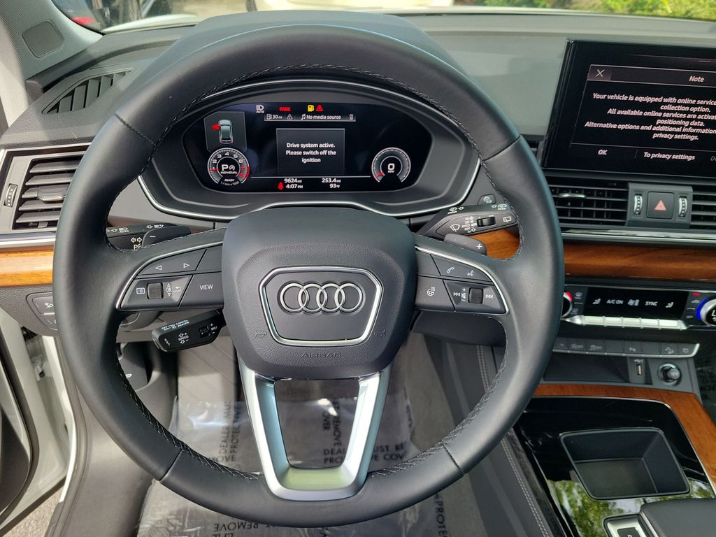 Thumbnail: 2023 Audi Q5 - 14