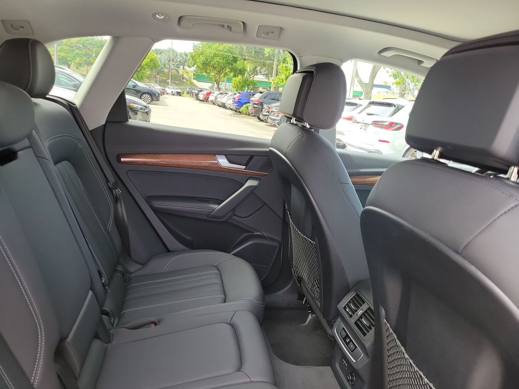 Thumbnail: 2023 Audi Q5 - 28