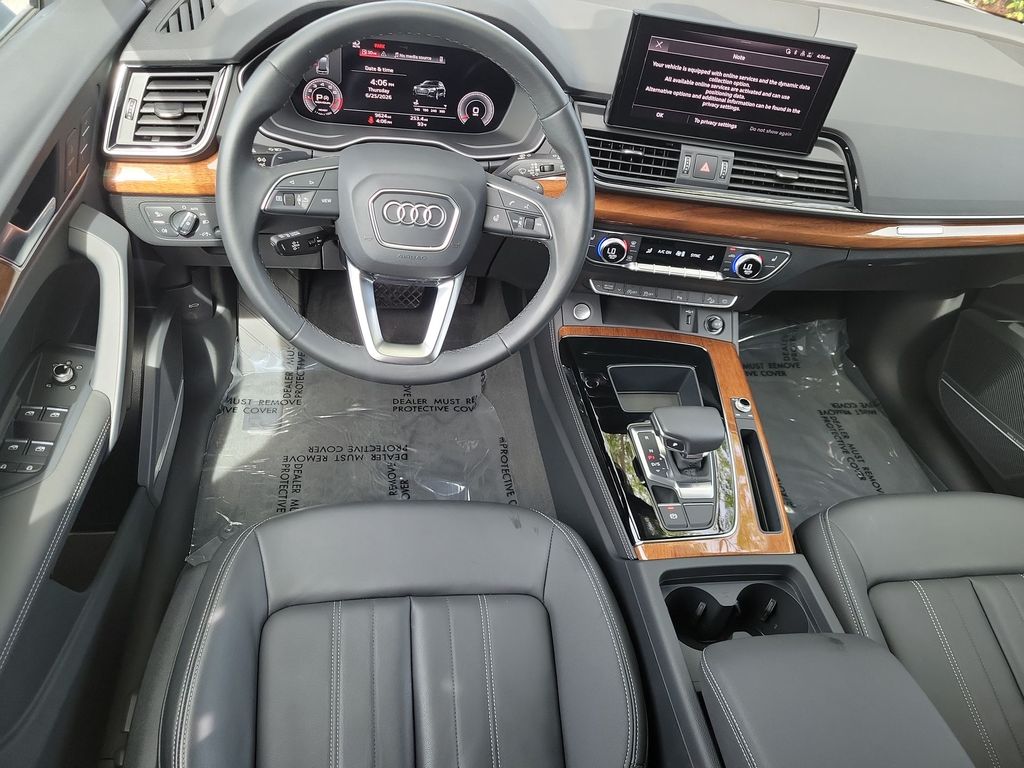 Thumbnail: 2023 Audi Q5 - 10