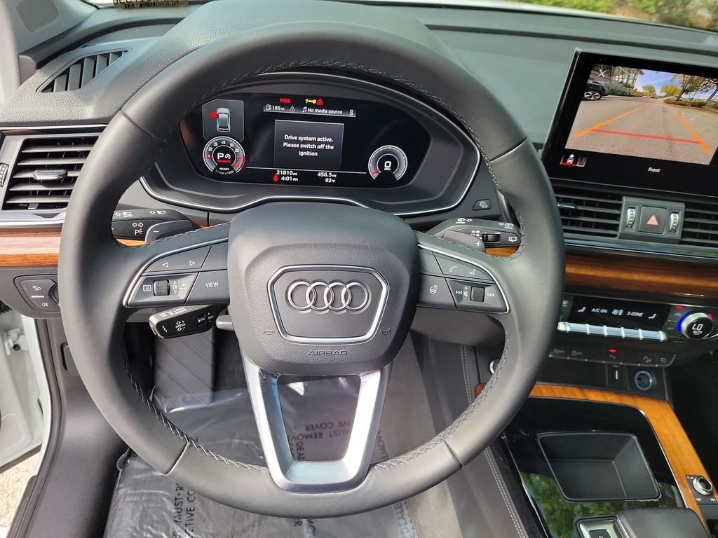 Thumbnail: 2023 Audi Q5 - 14