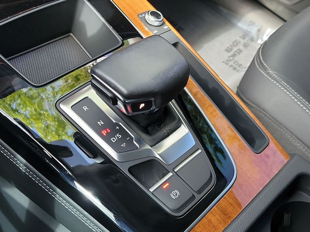 Thumbnail: 2023 Audi Q5 - 16