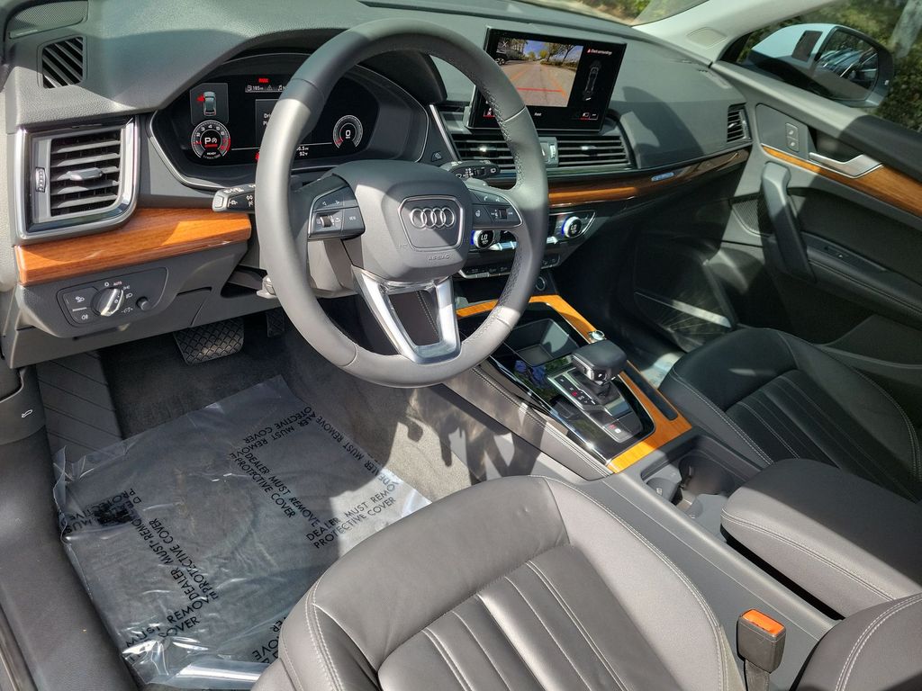 Thumbnail: 2023 Audi Q5 - 2