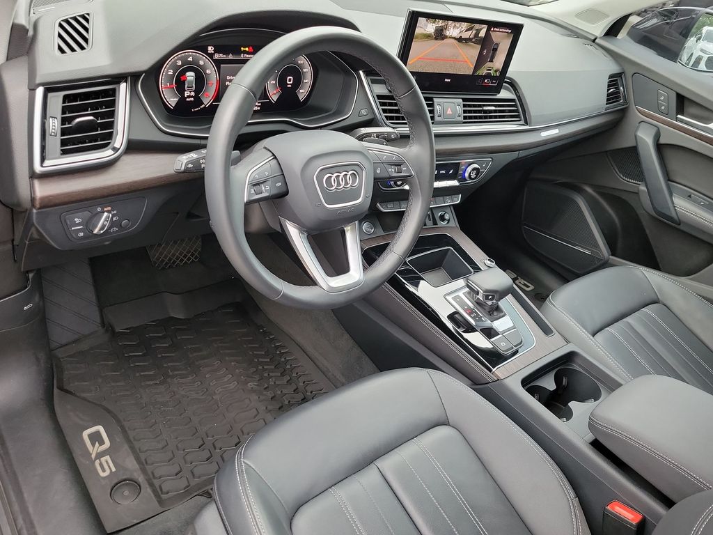 Thumbnail: 2023 Audi Q5 - 2