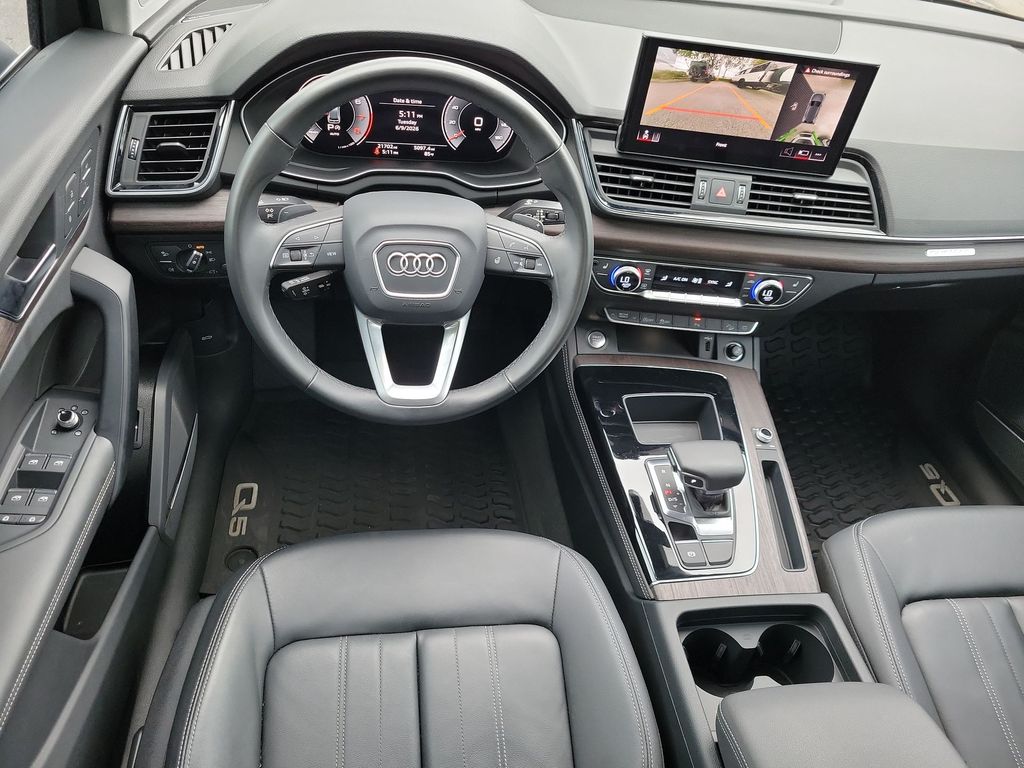 Thumbnail: 2023 Audi Q5 - 9