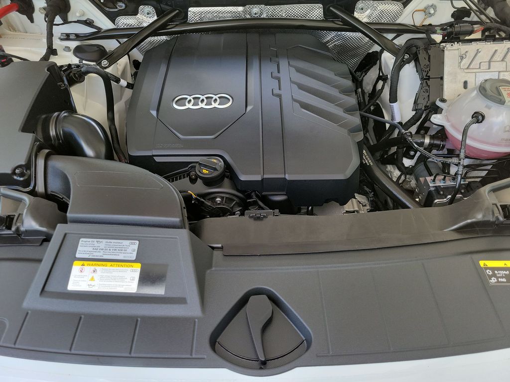 Thumbnail: 2022 Audi Q5 - 9