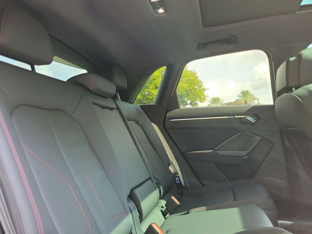 Thumbnail: 2025 Audi Q3 - 13