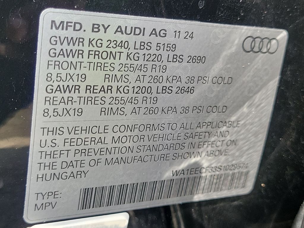 Thumbnail: 2025 Audi Q3 - 20