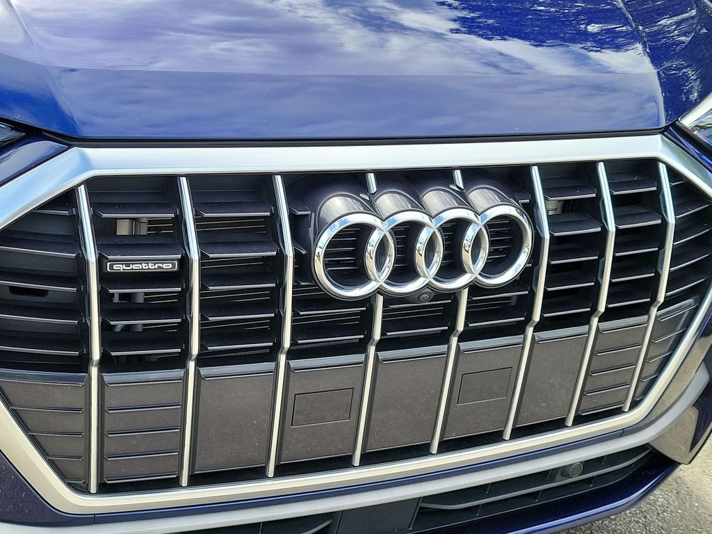 Thumbnail: 2023 Audi Q3 - 5