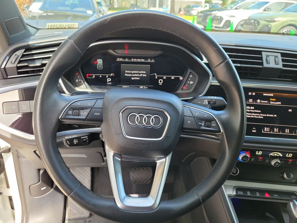 Thumbnail: 2023 Audi Q3 - 13