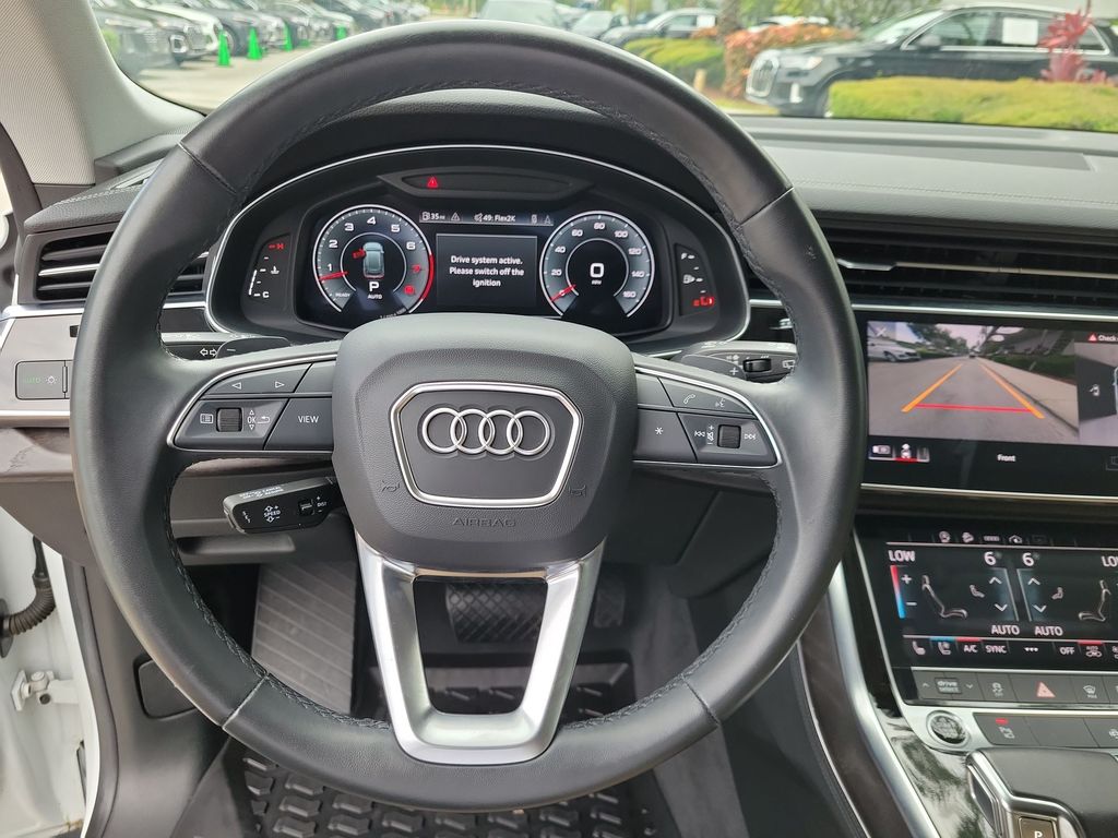 Thumbnail: 2023 Audi Q8 - 14