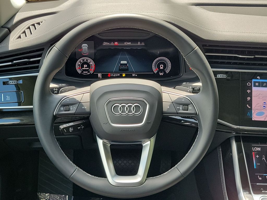 Thumbnail: 2026 Audi Q8 - 14