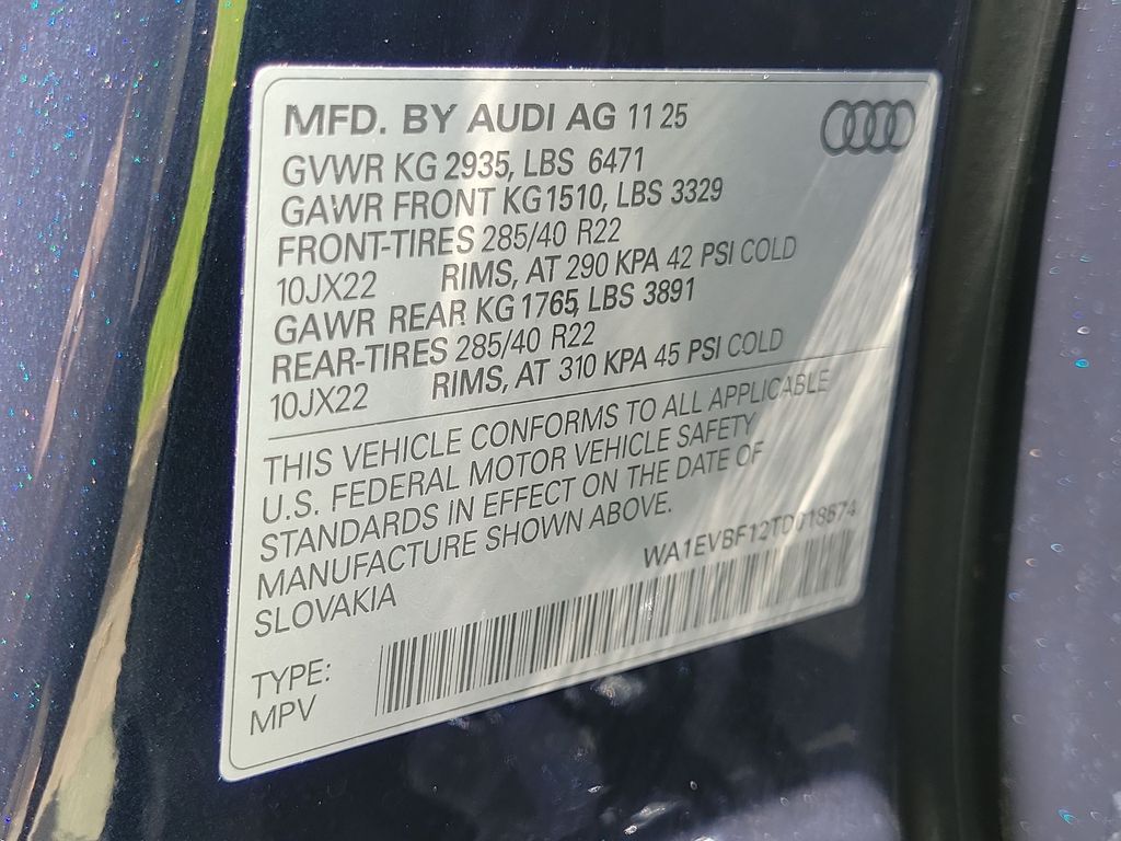 Thumbnail: 2026 Audi Q8 - 20