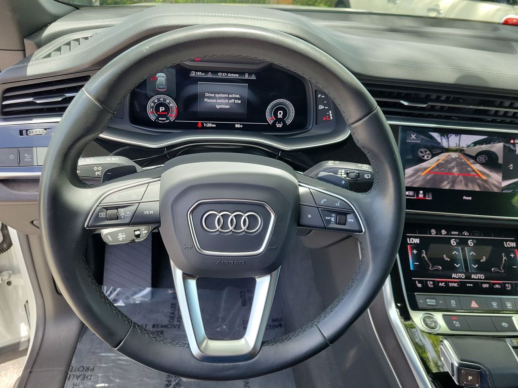 Thumbnail: 2023 Audi Q8 - 12