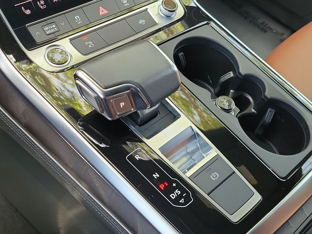 Thumbnail: 2023 Audi Q8 - 14
