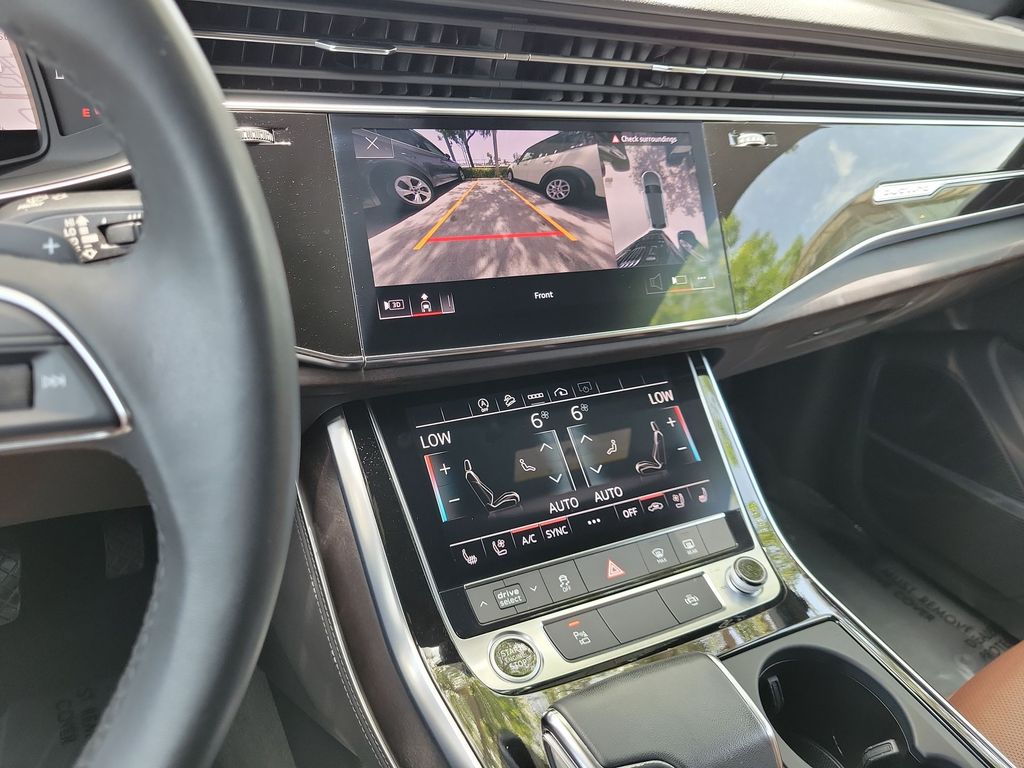 Thumbnail: 2023 Audi Q8 - 13