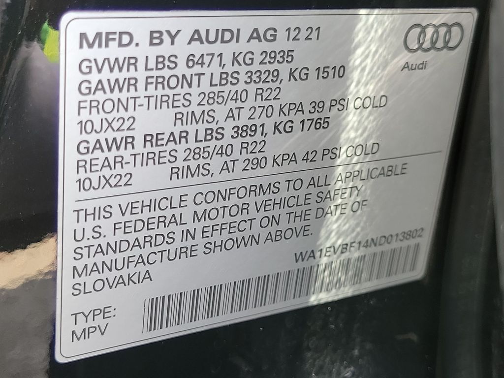 Thumbnail: 2022 Audi Q8 - 20