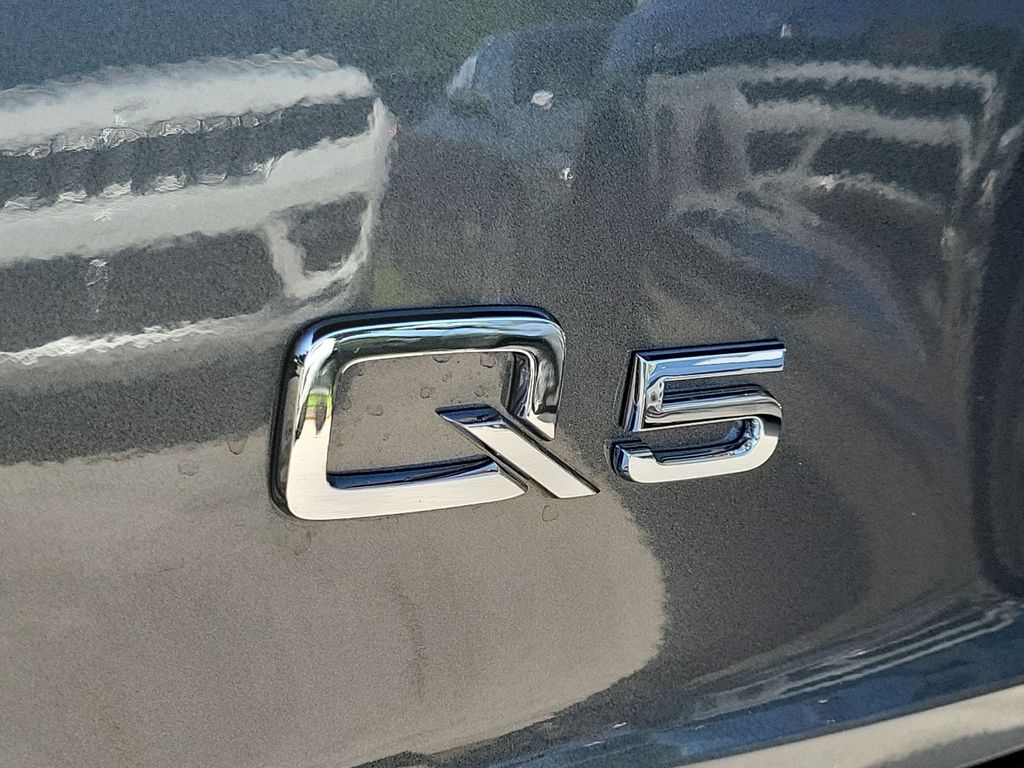 Thumbnail: 2023 Audi Q5 - 7
