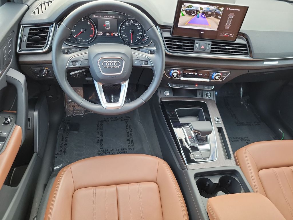 Thumbnail: 2023 Audi Q5 - 10