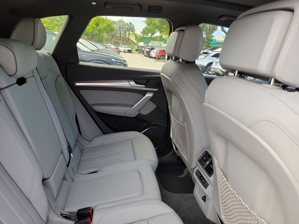 Thumbnail: 2024 Audi Q5 - 28