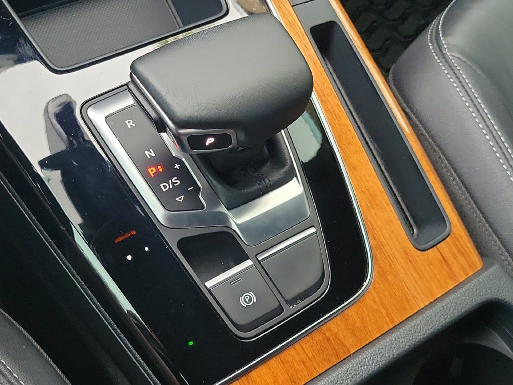 Thumbnail: 2023 Audi Q5 - 16
