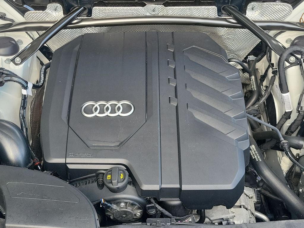Thumbnail: 2024 Audi Q5 - 9