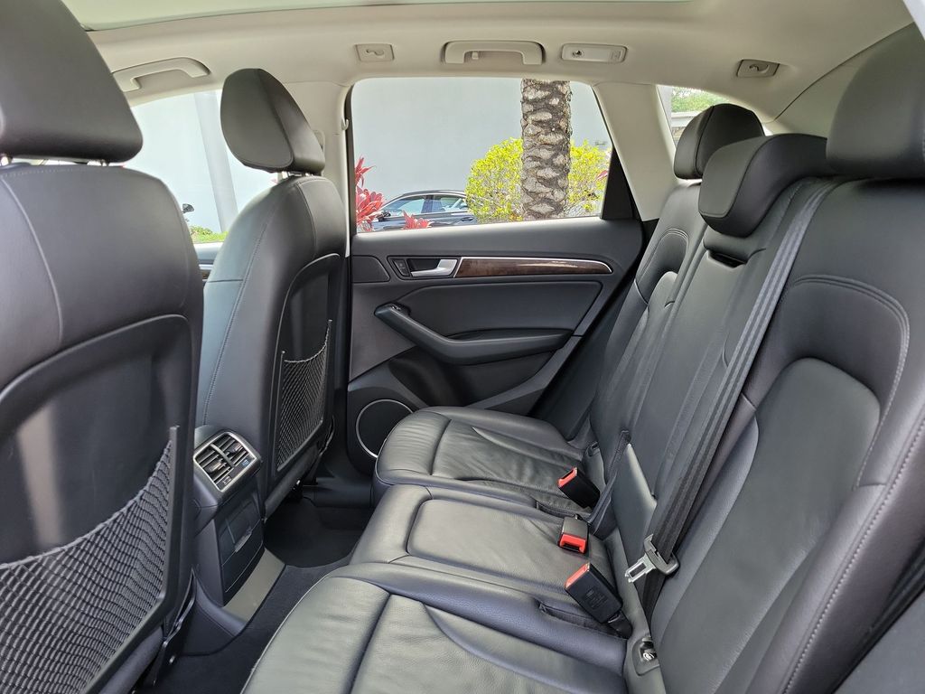 Thumbnail: 2017 Audi Q5 - 13