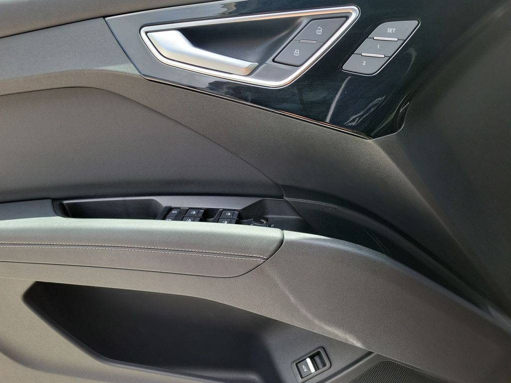 Thumbnail: 2023 Audi Q4 e-tron - 29