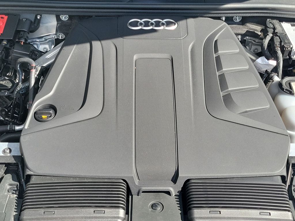 Thumbnail: 2023 Audi Q7 - 9