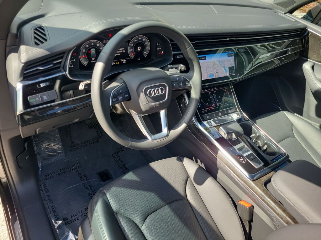 Thumbnail: 2023 Audi Q7 - 2