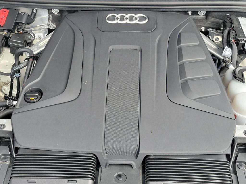 Thumbnail: 2024 Audi Q7 - 9