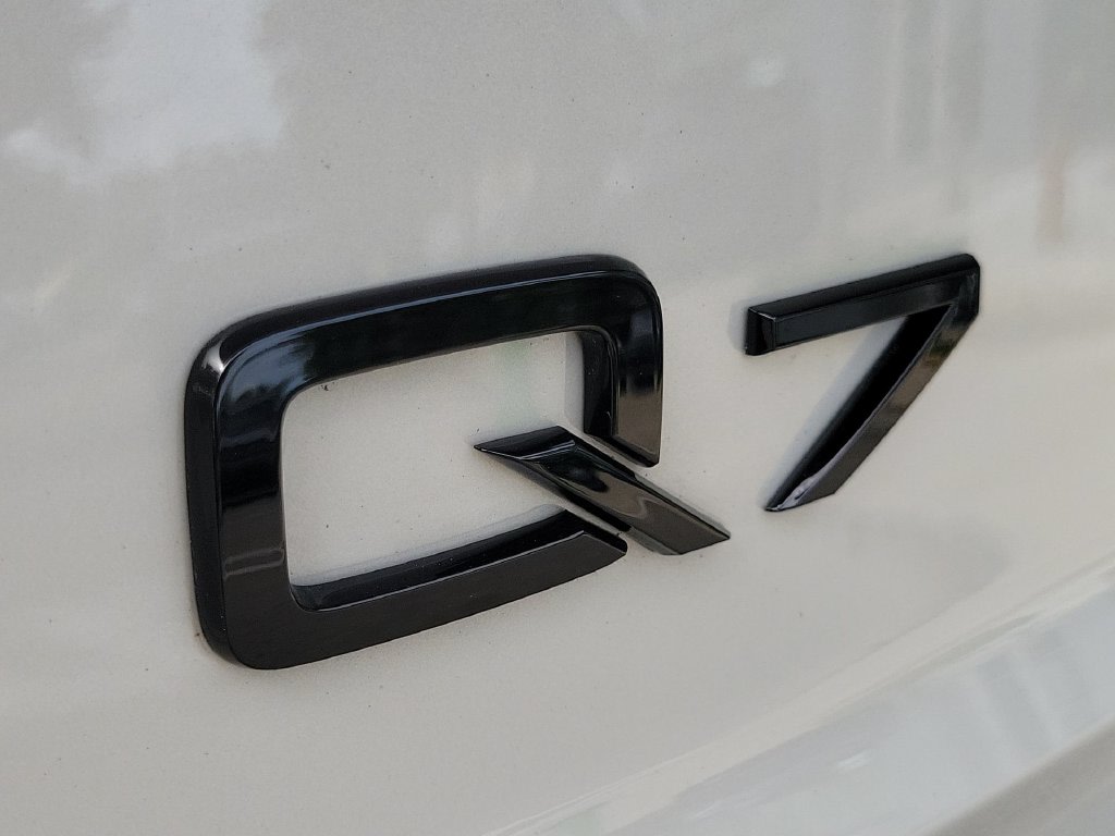 Thumbnail: 2024 Audi Q7 - 7