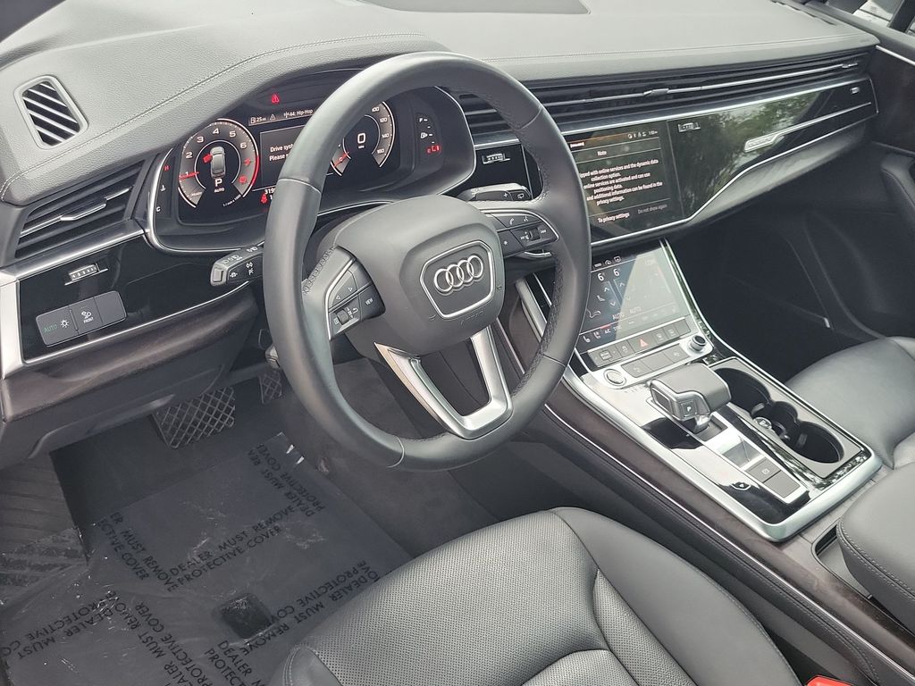 Thumbnail: 2023 Audi Q7 - 2