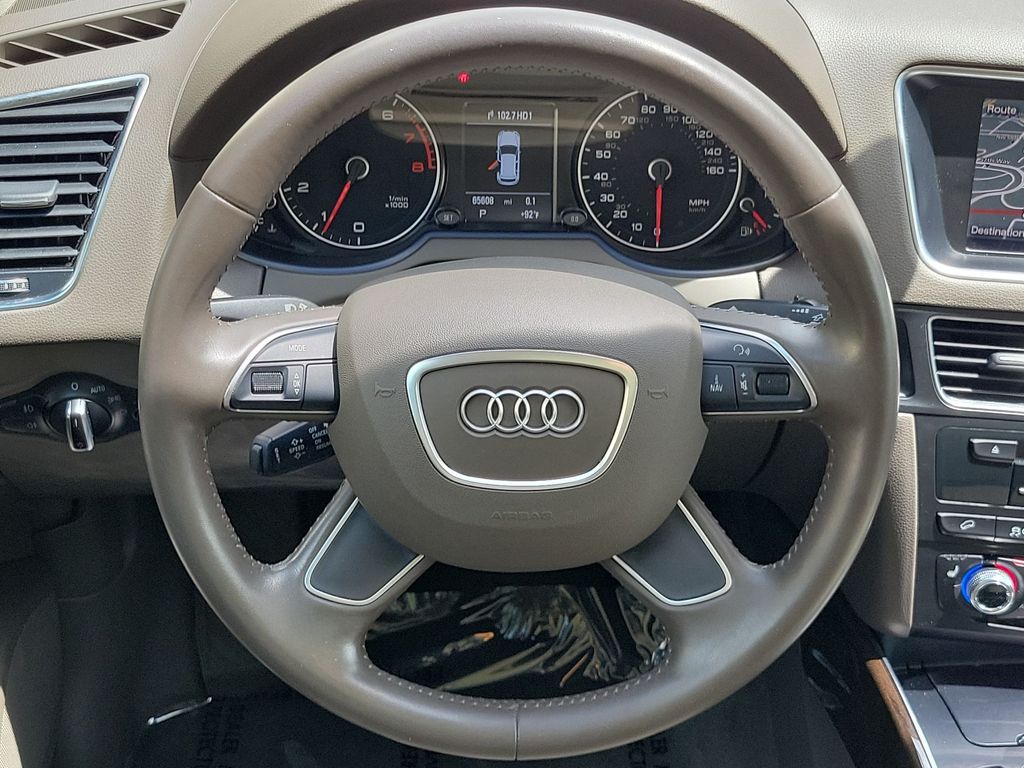 Thumbnail: 2014 Audi Q5 - 14