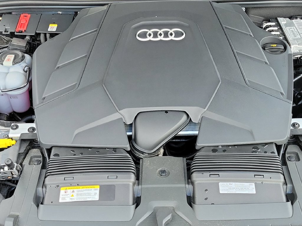 Thumbnail: 2026 Audi Q7 - 9