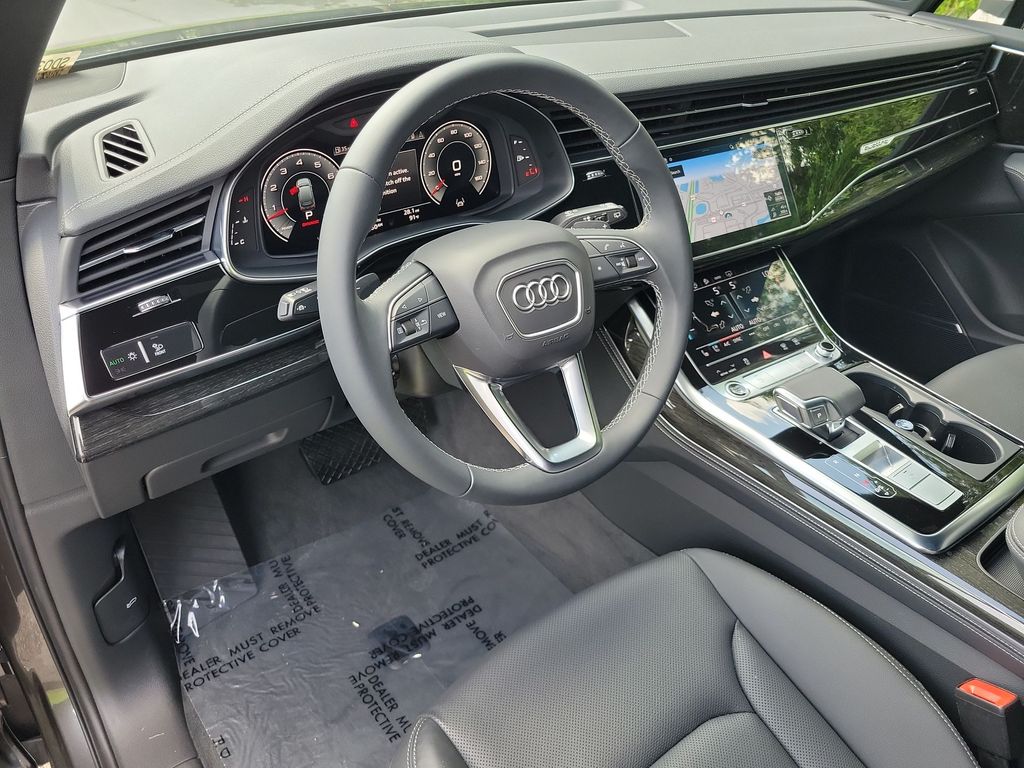 Thumbnail: 2025 Audi Q7 - 2