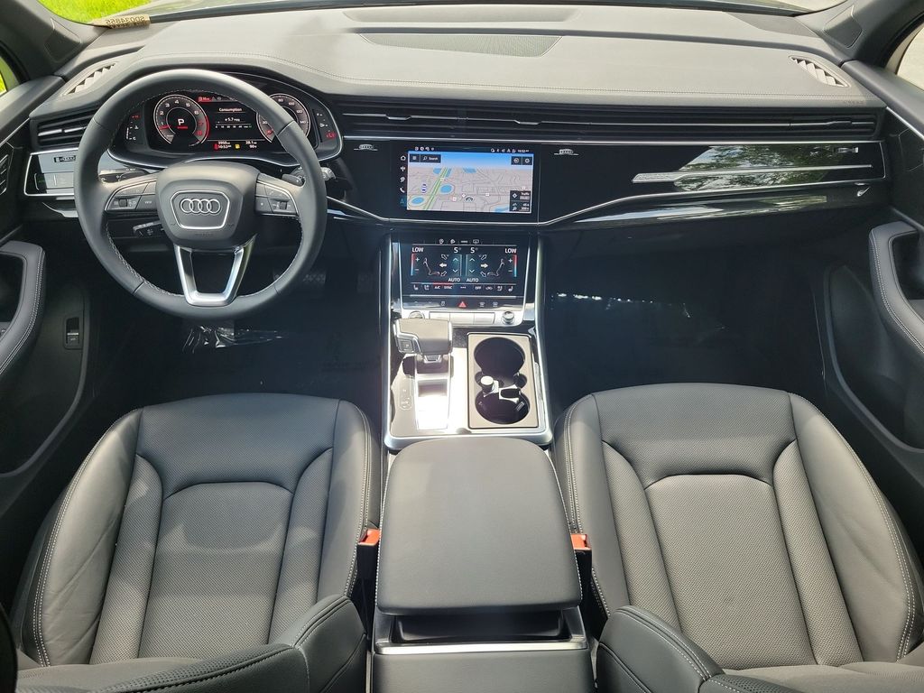 Thumbnail: 2025 Audi Q7 - 10